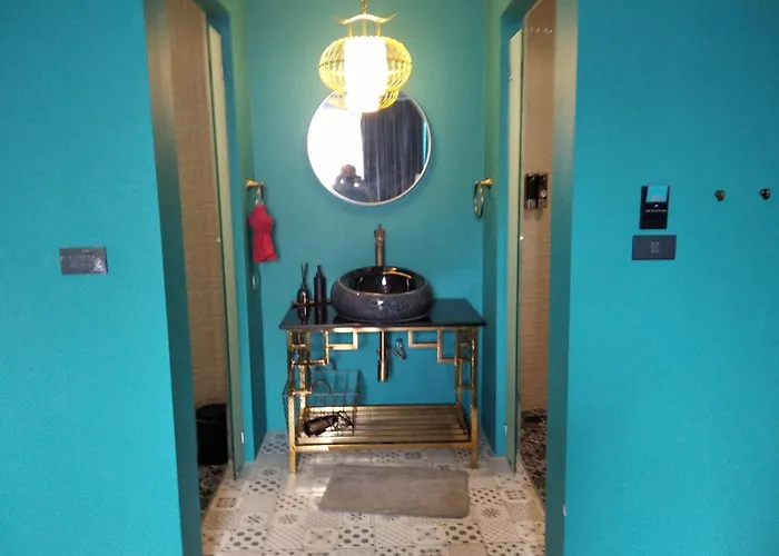 Caiyong Hometel & Cafe's Hostel Bangkok