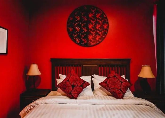 Caiyong Hometel & Cafe's Hostel Bangkok