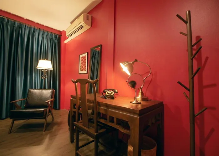 Caiyong Hometel & Cafe's Hostel Bangkok